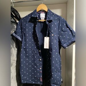 Medium, Short Sleeve Button Up, Navy Blue with Anchors (new with tags)